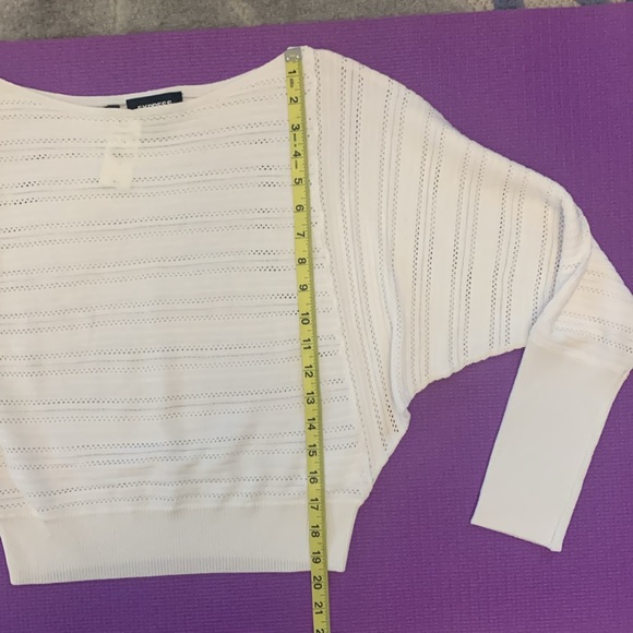 Express White Bat Wing top size Small NWT - Picture 2 of 4